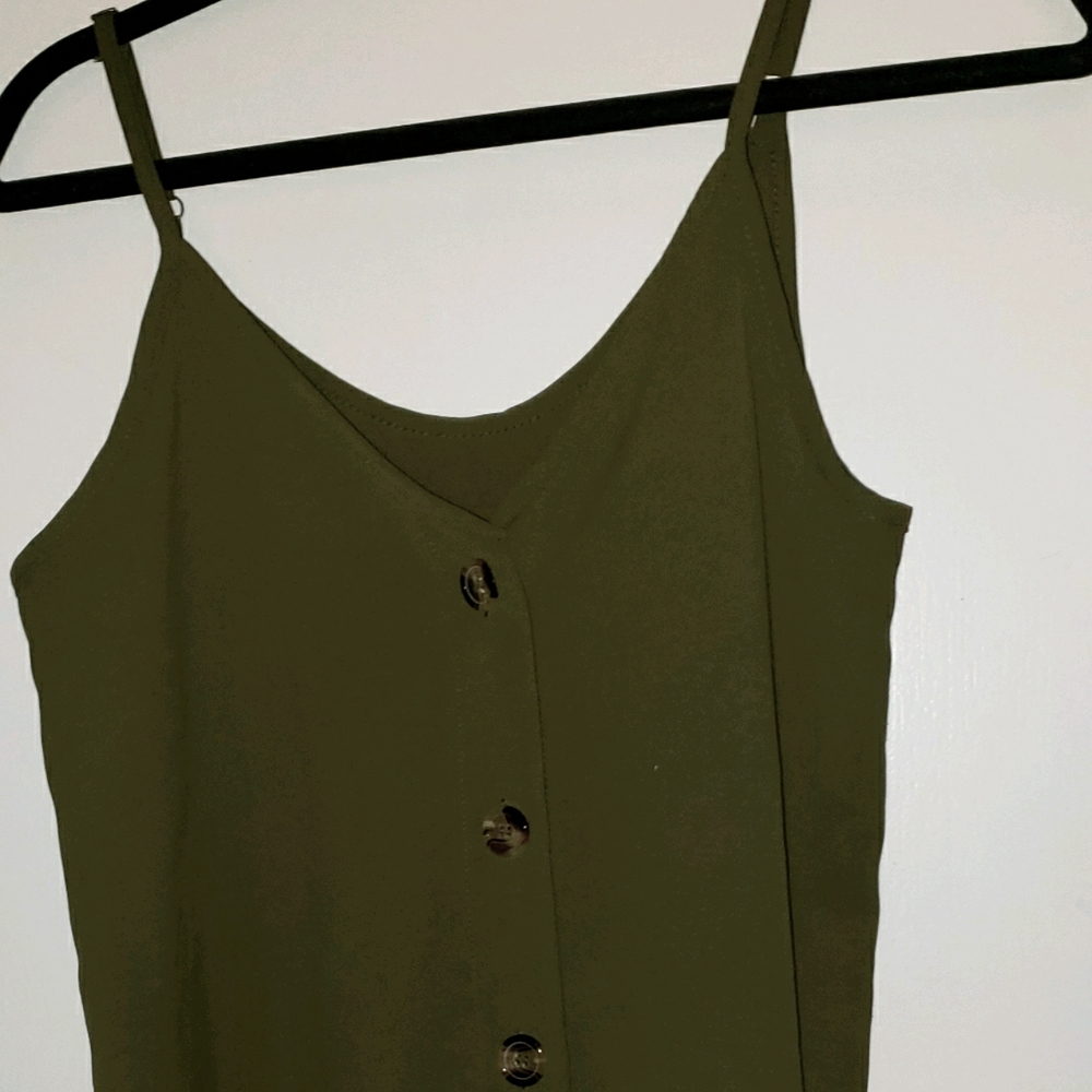Army green tank